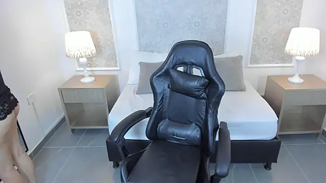 Victoria_vallmonte - Ride my dildo.