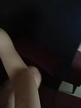 MaddyHeart - SEXY TEASE IN MIRROR