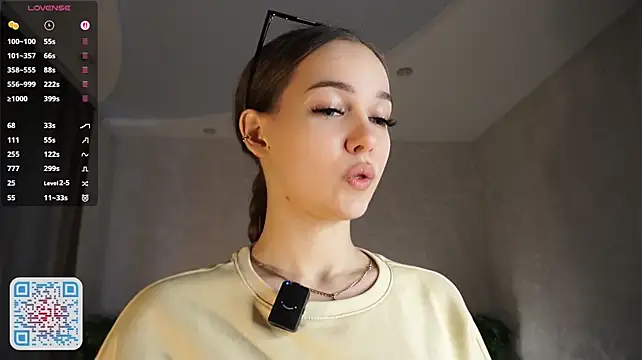 PearleKalmen - lick my pretty finger 💖