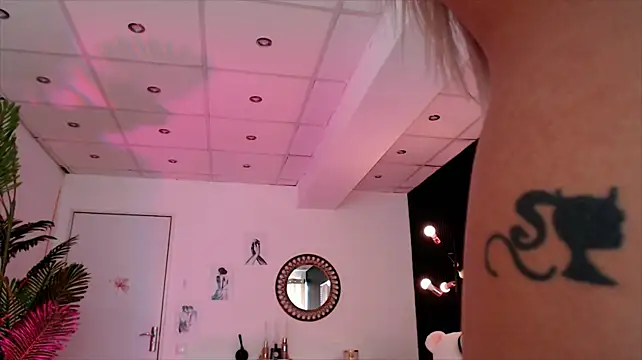 Yuukenzi - 💕ANAL DILDO & SQUIRT SHOW 💕