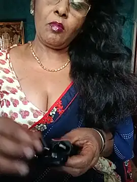 Rupashree35 - Boobs oil massage