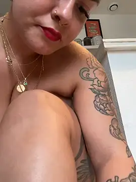 Luccreccia_ - PLUG ANAL + PUSSY FINGERS & 🎁 CONTROL 5