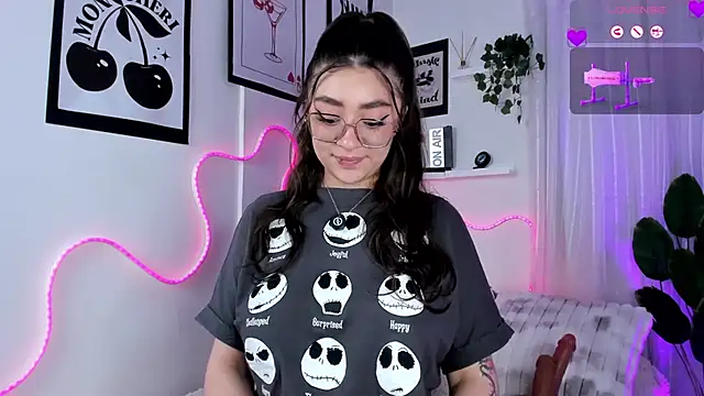Samii_Evans - slap boobs + blowjob