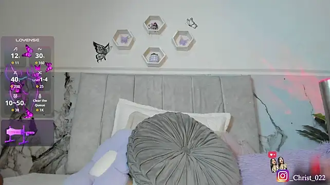 Christal_cutee - Fingers inside my wet pussy 🤤🤤💦