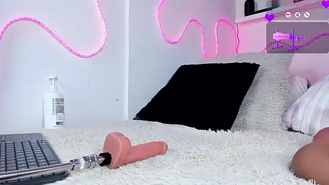 Samii_Evans - slap boobs + blowjob