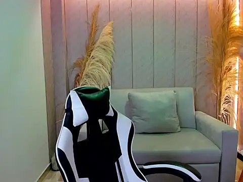 HilaryThomson2