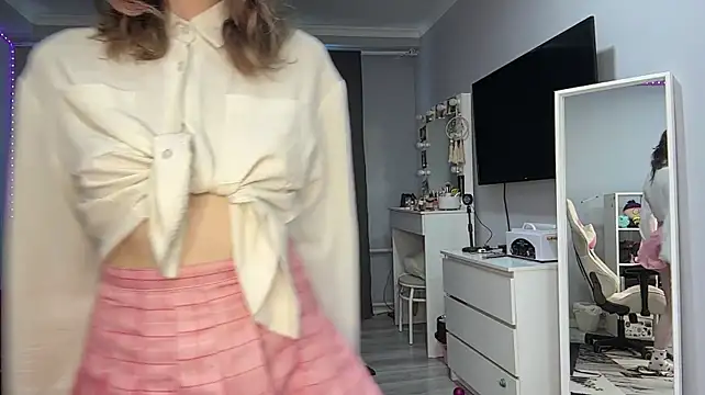 ShadowBarbie - finger in ass