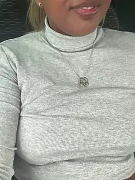 TammyOnTheMenu - Show titties 3mins
