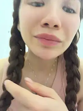 FlashTitsRoyal - BODY TOUR+SHOW NIPPLE+SLAP TITS