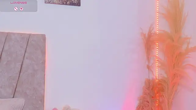 Maddie_Evanss - pillow ride panties off💥