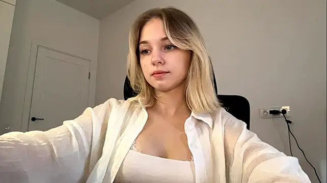 EveryoneEve - Outfit check