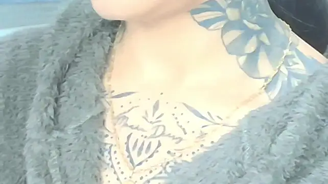 EmiliMontero - Strip, suck, deepthroat, pussy