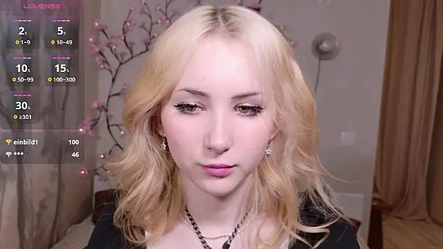 Lira__Yummy - Play with your tits🫦