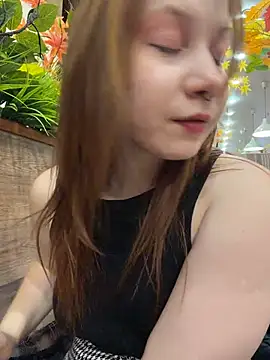 SlavicCandy - show my underwear in public shop