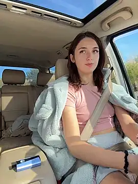 DollyTall - MAKE ME CUM IN PARKING 🥵