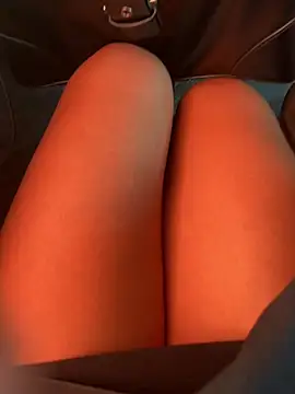 HoneyNana2000 - Make me squirt on bus💦💦💦💦