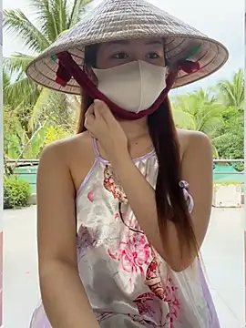 My_Melodyy - Make me cum pussy in public garden 🪴😈