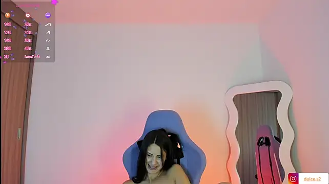 Kylie_Wet - 👀🍒 Show and Play Boobs 💦