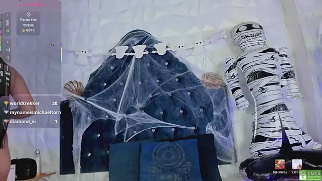 Chloe_moon1