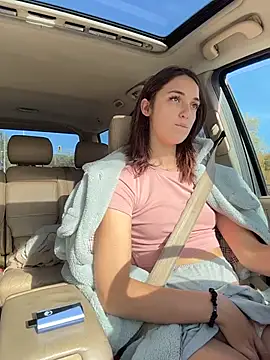 DollyTall - MAKE ME CUM IN PARKING 🥵