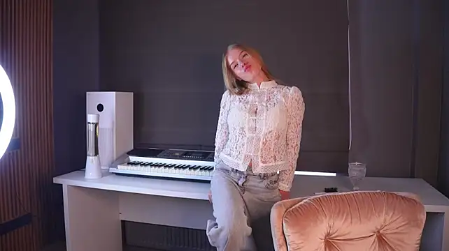 FelishaWeeter - sexy touch my body for u?