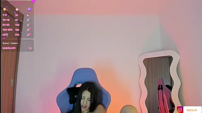 Kylie_Wet - 👀🍒 Show and Play Boobs 💦
