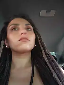 Izabella_Bella - Rub naked pussy gearstick 💓 📍
