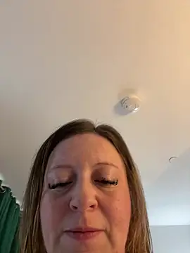 Poppyshaw_ - Naked for 5 mins 🤤