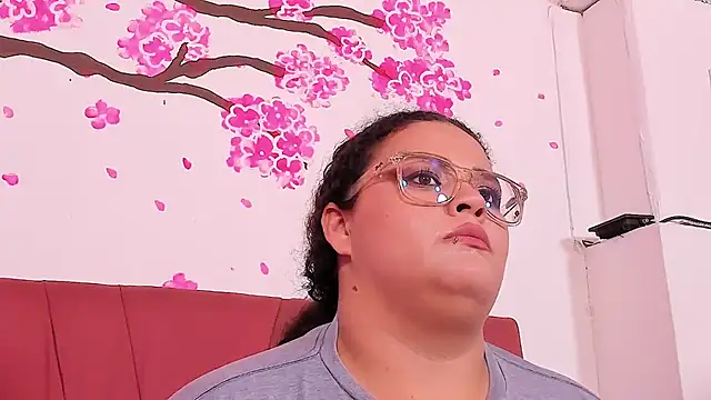 MelannieSimons - show tits