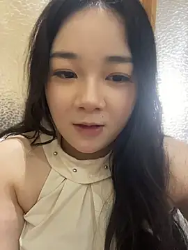 Luna-girl - 坐男人腿上问他有没有反应