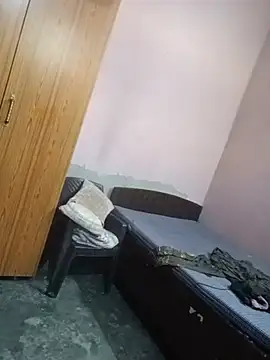 Desi_couple85 - Flying kiss