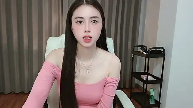 Yumi20052 - 国王指定脱一件5分钟