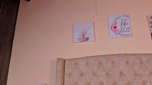 Natalia_collinslim - toy in pussy