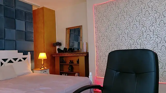 Wet_Dakota - Dildo pussy play 🙈