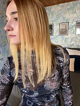 SugarDanger - Play pussy+slap naked