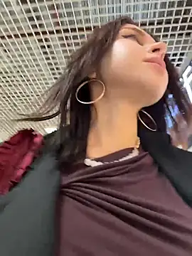 RosieDesire - rsky off messy panty w juz people around