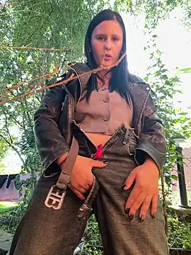 CherryBombs- - A DILDO IN THE PUSSY—THE GIRL'S CHOICE