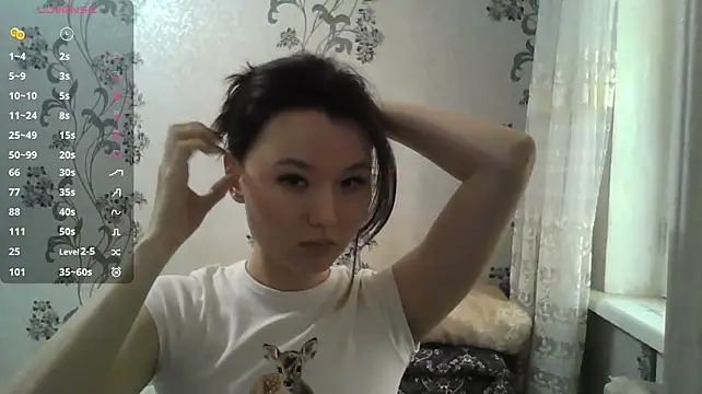 QuyenLuellen - show me my manicure