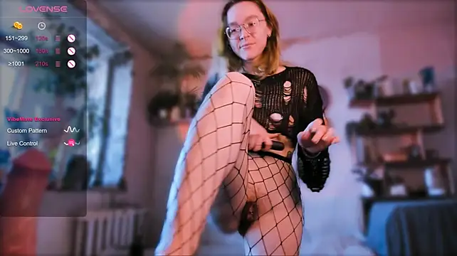 Alisahug - naked masterbate