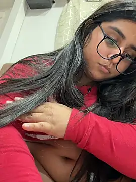 Virginbrunette99 - cum+1 finger inside+flash boobs