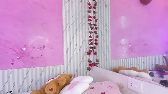 Mia_Tailor_Bms - ✌️ finger in ass nd lush x5min❤️🍑