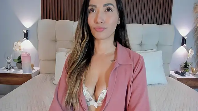 Emma23__ - put me in doggy and make me bouce my ass