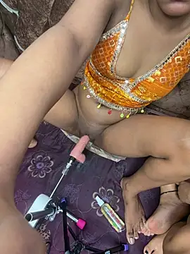 Avnikaur - Plag on ass hole both girl 🍑💦💦
