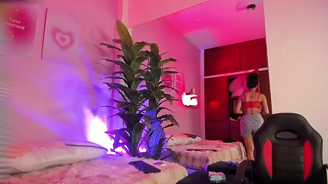 Yumeku_04 - full naked + control 3 min + oil