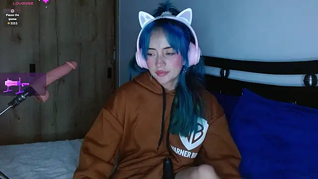 Littlee_siin_ - Fingers in wet pussy 🔥😈😈