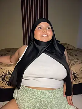 _Shara_Handal_ - OIL IN TITS