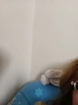 Nisrin_ay - كلبتك قحبتك 🦮🥵
