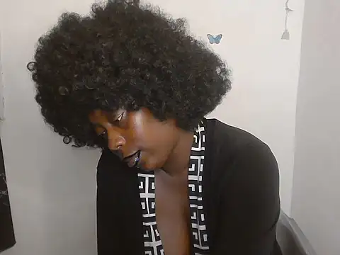 Strip_me_naked_ - shake my ass to a song request