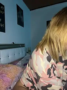 BlushMoon_Baby - Oil spank ass x10 + rubbing clit