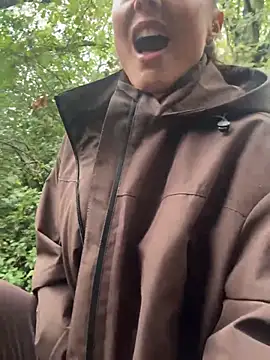 Lizzie-Rae - Make me cum in public